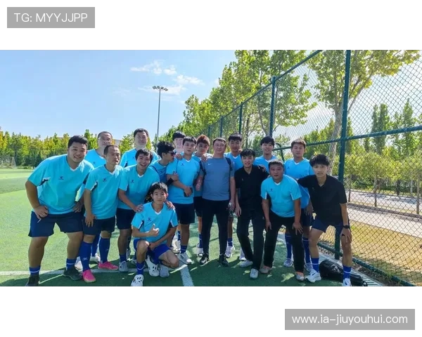 新乐市足球赛事精彩纷呈 本地球队力争冠军展现足球魅力