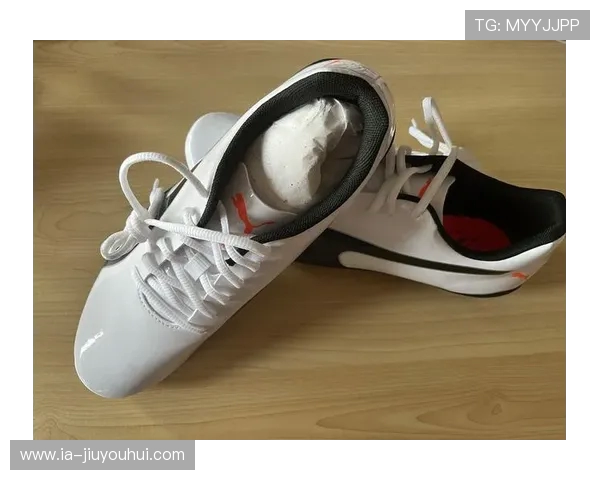 彪马超顶足球鞋评测：打造速度与控制的完美平衡